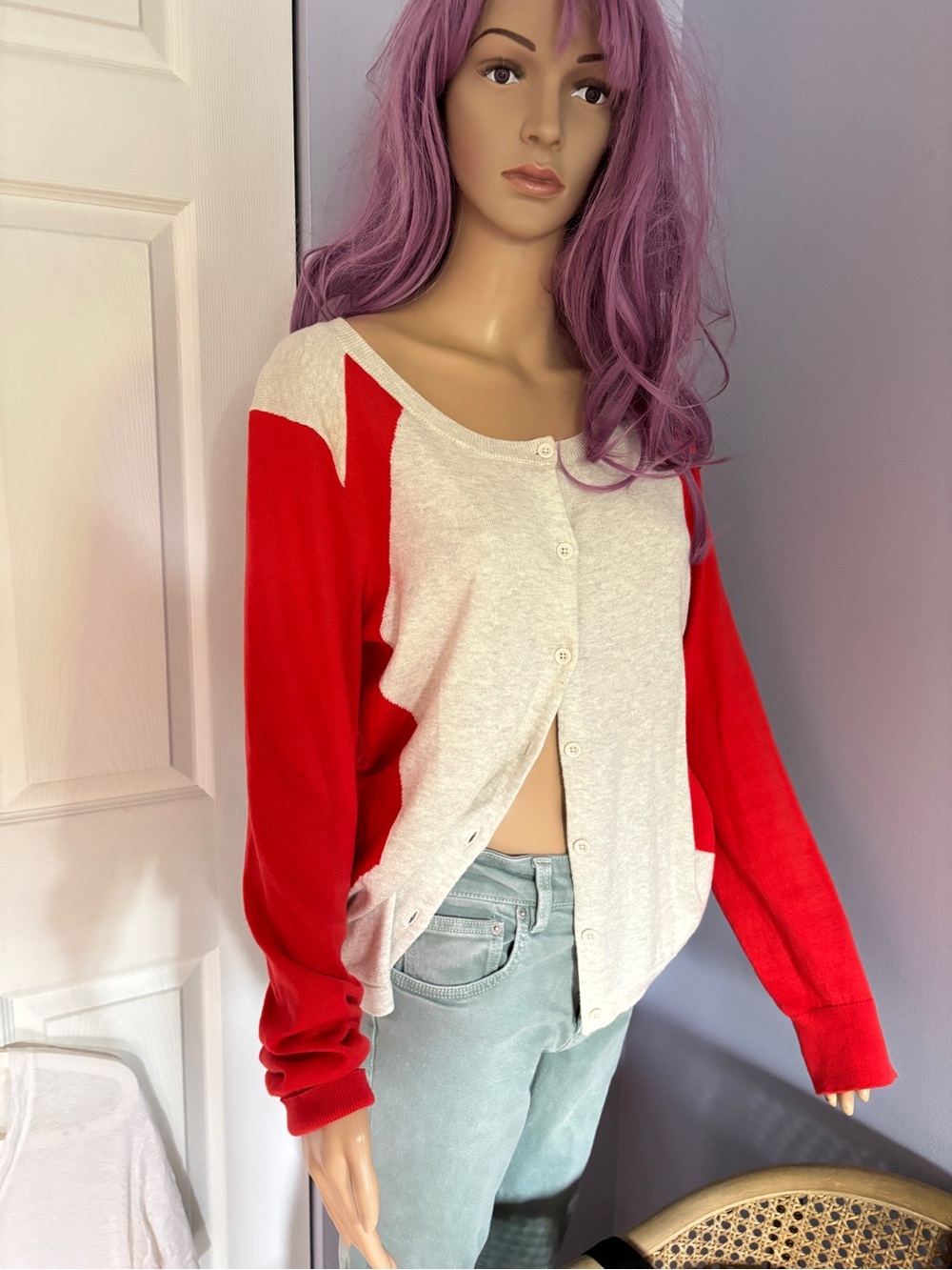 💯 % Cotton Soft! Red and Cream Button-Front Lightweight Cardigan (57.)